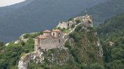 Момче почина след падане от скала край Асеновата крепост