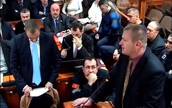 Александър Синджелич пред съда в Подгорица
