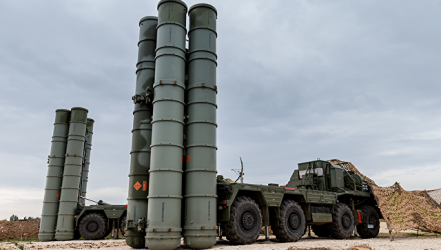 Русия ще достави зенитна ракетна система С-400 на Саудитска Арабия