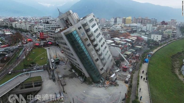 Шестима загинали, 88 в неизвестност и 256 ранени при земетресение в Тайван