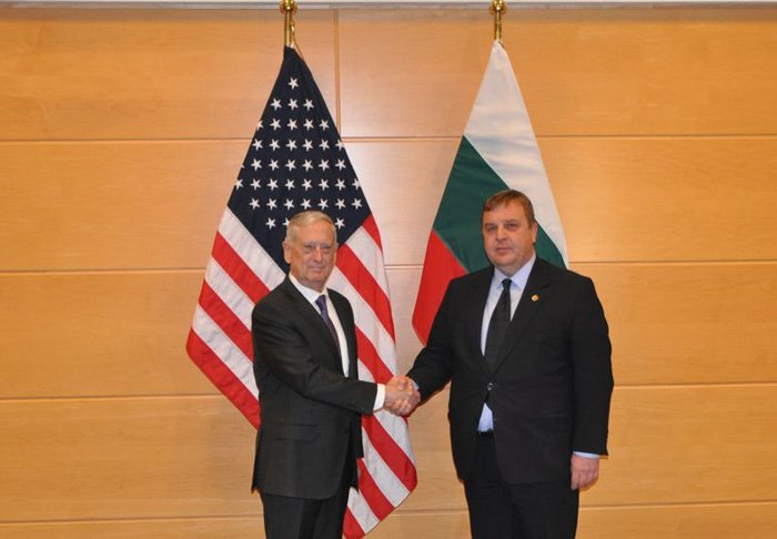 България се включва в новата мисия на НАТО в Ирак
