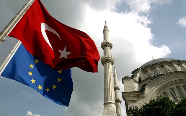 Срещата ЕС-Турция ще е във Варна през март