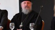 Македонският митрополит чака съслужение с българската Църква-майка