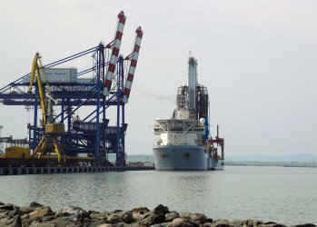 Търсенето на нефт и газ в "Хан Аспарух" продължава още две години с нов сондаж