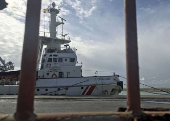 Италиански прокурор иска конфискация на кораб на испанска НПО за спасяване на мигранти