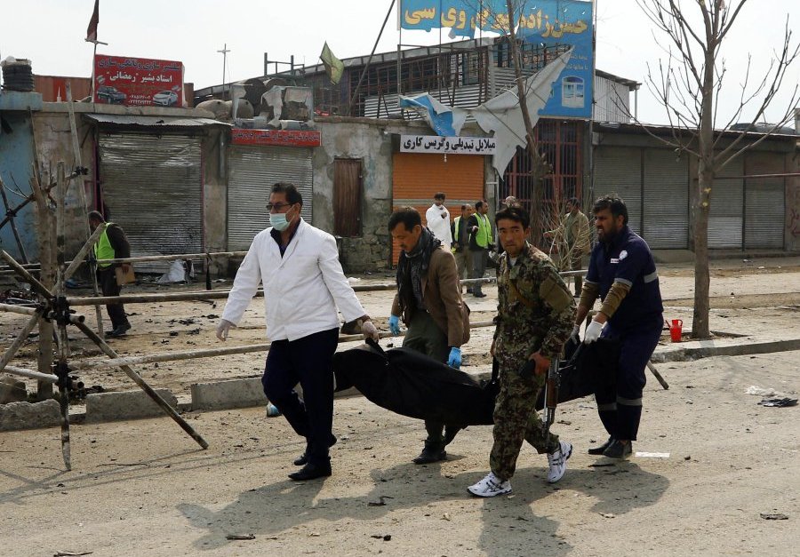 Най-малко 9 убити при самоубийствен атентат в шиитската част на Кабул