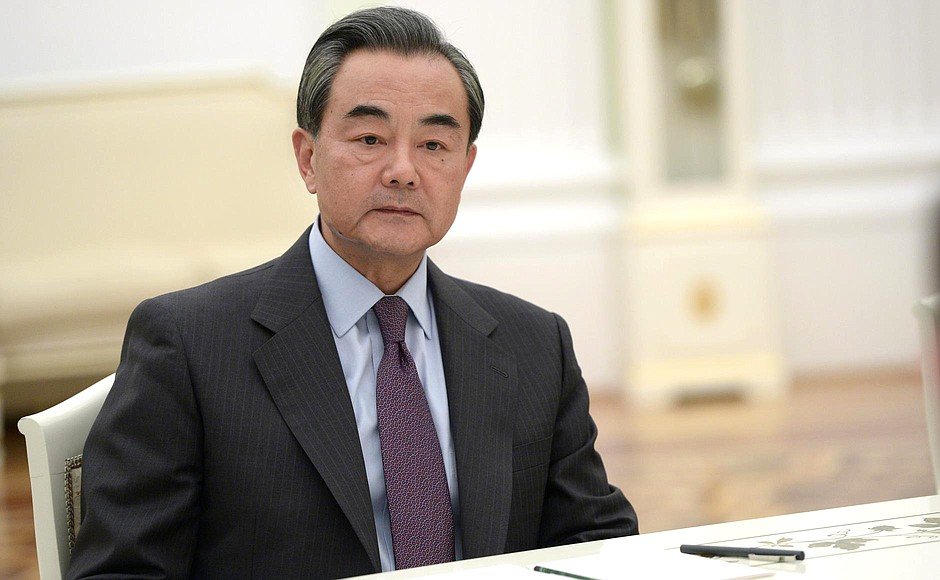 Китайският министър на външните работи Ван И