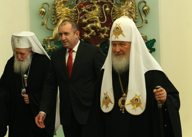 Патриарх Неофит, Румен Радев, патриарх Кирил 
