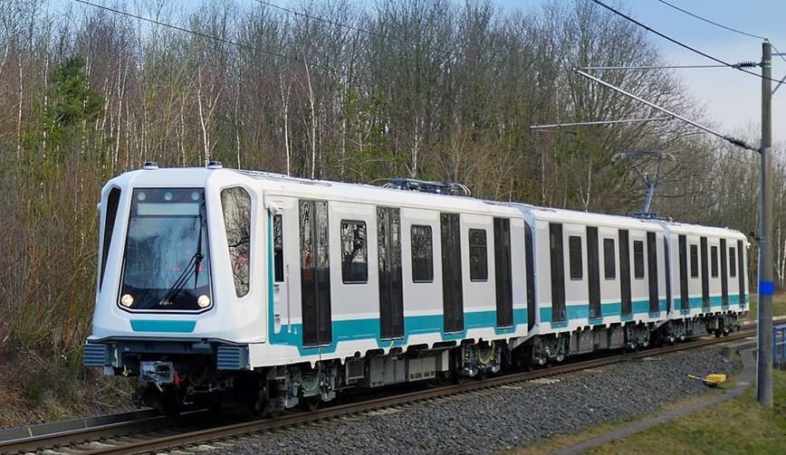 Първият от новите влакове за софийското метро вече е готов