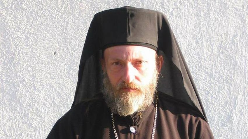Отец Рафаил: Руският патриарх дойде в ролята на политик