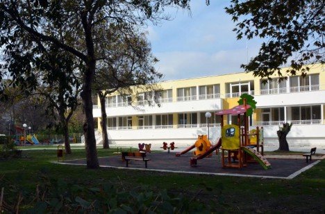Общината пусна близо 10 000 места в детските градини в София