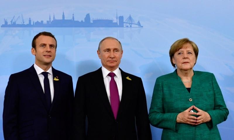 Путин, Меркел и Макрон разговаряха по телефона за Сирия