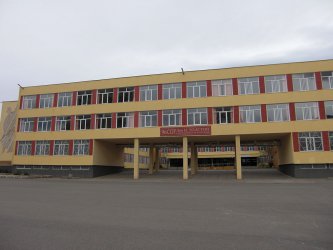 Ученичка почина в двора на училище в столичния квартал "Люлин"