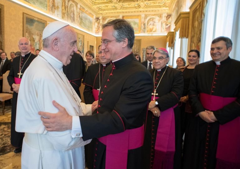 Папа Франциск и Дарио Вигано през 2017 г.