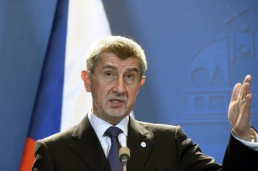 Чешкият премиер отрече в страната да е произвеждан и съхраняван "Новичок"