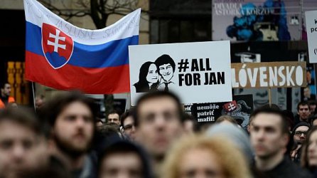 Хиляди словаци протестираха за свобода на медиите