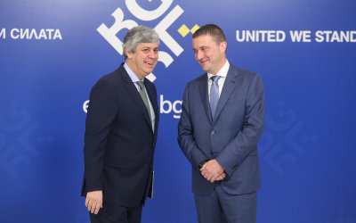 Финансовият министър на Португалия и председател на Еврогрупата Марио Сентено и българският финансов министър Владислав Горанов преди заседанията на Еврогрупата и ЕКОФИН.