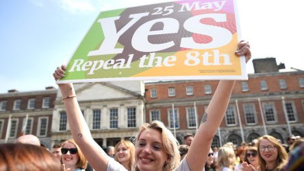 Ирландското правителство иска законопроект за абортите преди лятото