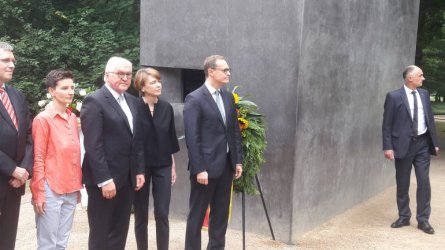 Германският президент Франк-Валтер Щайнмайер (третият от ляво)