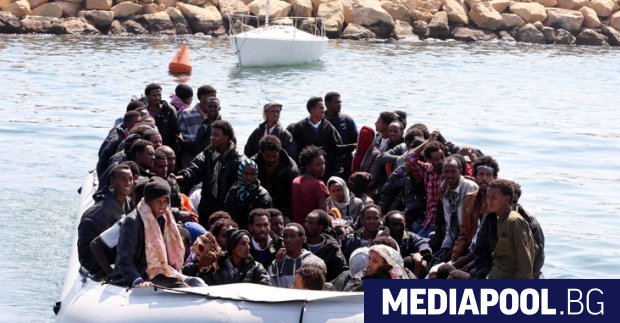 Снимка: Архив Най-малко 35 мигранти са загинали при потъването на