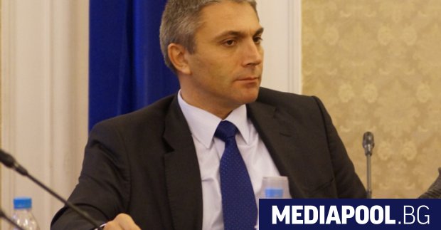 ДПС обяви за невалидна партийната книжка с която се е