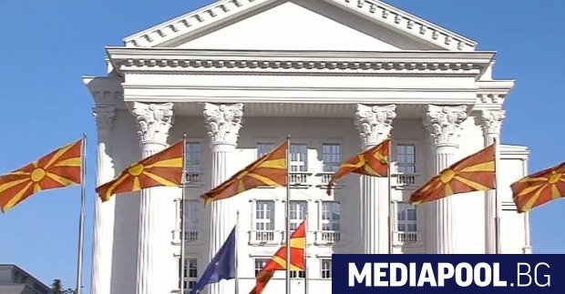 Скопие и Атина обсъждат ново име на Македония, в което