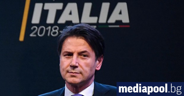 Двете популистки партии в Италия борещи се срещу елита съживиха
