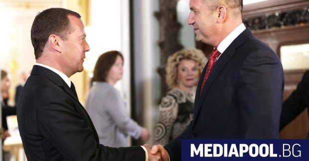 Президентът Румен Радев се срещна с руския премиер Дмитрий Медведев
