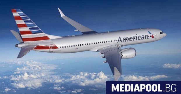 Авиокомпания Американ еърлайнс American Airlines предупреди че самолетните билети може