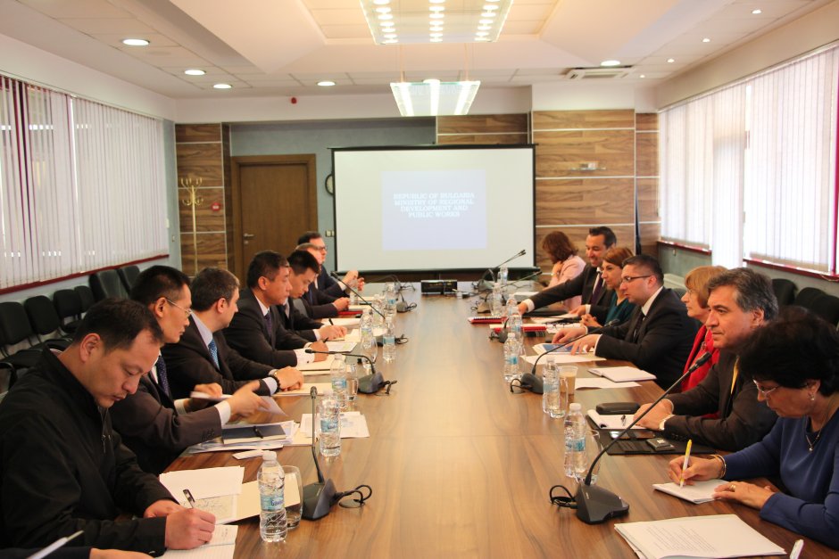 Срещата на Нанков с китайските представители, сн. МРРБ