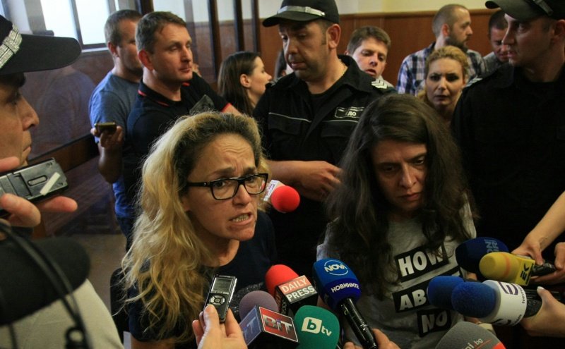 десислава Иванчева е изпратила и искане до главния прокурор да ѝ разреши да говори с медиите от ареста. Сн. БГНЕС