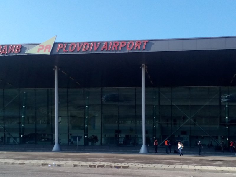 Двойно повече от обещаното ще вложи концесионерът на летище "Пловдив"