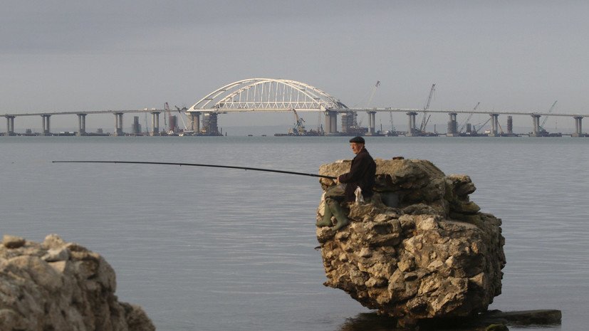 Кримският махмурлук. Защо му е на Путин мостът над Керченския проток