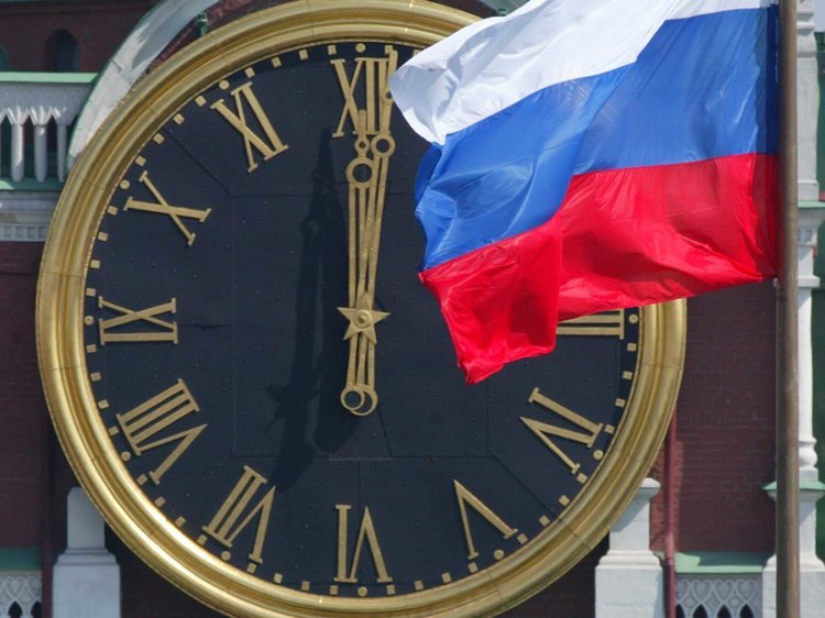 Седмица преди Мондиала  Русия иска да забрави дипломатическите кризи