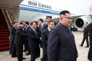 Ким Чен-ун след кацането си в Сингапур