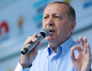 Ердоган: Виена предизвиква "война между кръста и полумесеца"