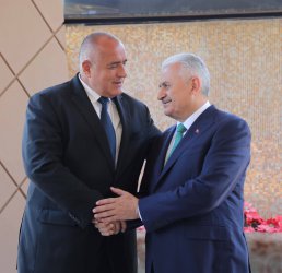 Борисов се срещна с Йълдъръм в Измир