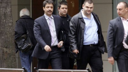 Прокуратурата игнорирала десетки данни за финансиране на Пеевски от КТБ