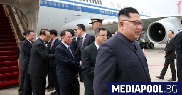 Ким Чен ун след кацането си в Сингапур Севернокорейският лидер Ким