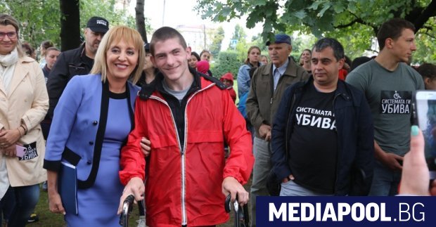 Манолова в подкрепа на хората с увреждания сн БГНЕС Националният