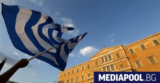 Лявото гръцко правителство представи пред парламента финалния пакет от икономически