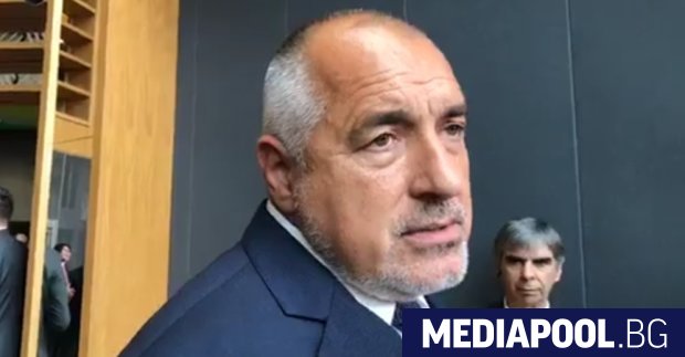 Борисов говори пред български журналисти в Брюксел Пристигайки в Брюксел