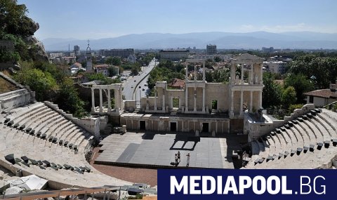 Античният театър в Пловдив Учреденото миналия месец Движение Реформи в