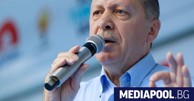 Турският президент Реджеп Тайип Ердоган остро разкритикува действията на Австрия