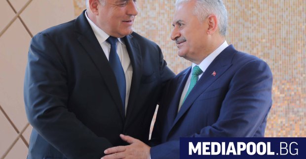Борисов се срещна с Йълдъръм в Измир Българският премиер Бойко
