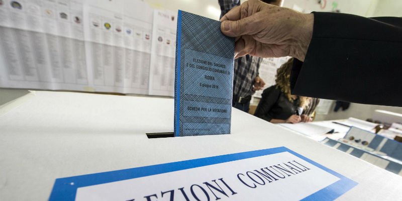 На частичните местни избори в Италия десницата подобрява резултатите си
