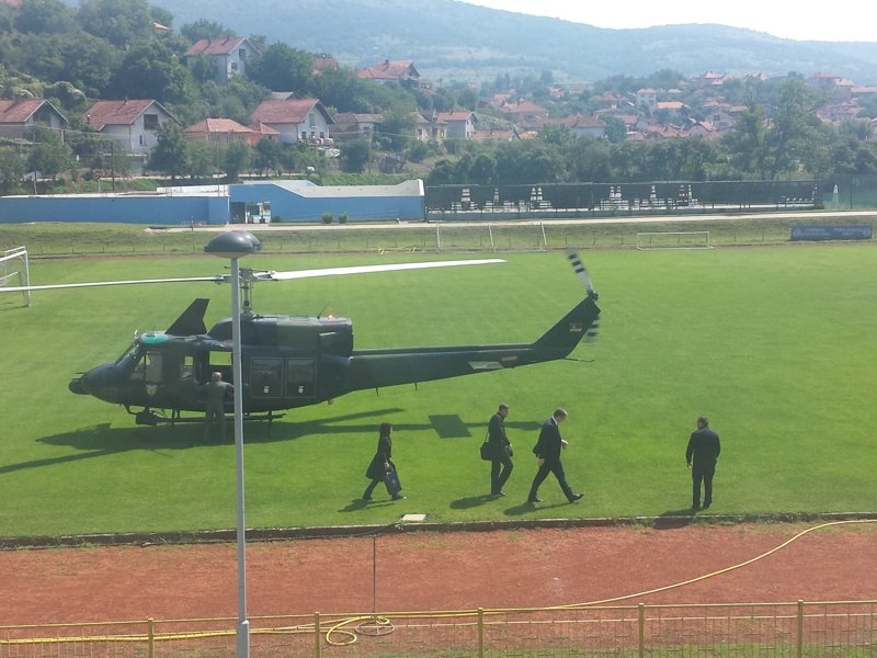 Радев и Вучич пристигнаха с хеликоптер в Димитровград, сн. БГНЕС
