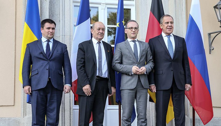 Външните министри на четирите страни: Павло Климкин, Хайко Маас, Жан-Ив Льо Дриан и Сергей Лавров