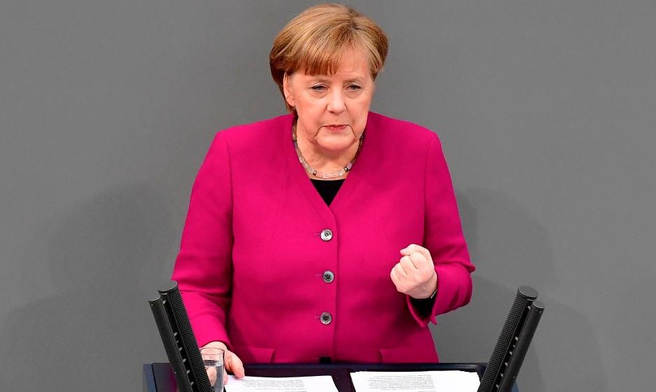 Меркел може да поиска вот на доверие от Бундестага заради мигрантите