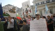 Метеоролозите от НИМХ спират с протестите след обещания за повече пари